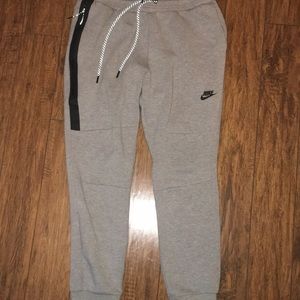 Nike grey tech fleece sweatpants
